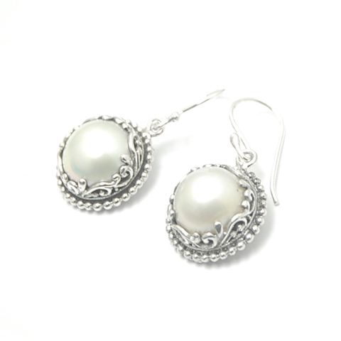 Silver jewelry pearl