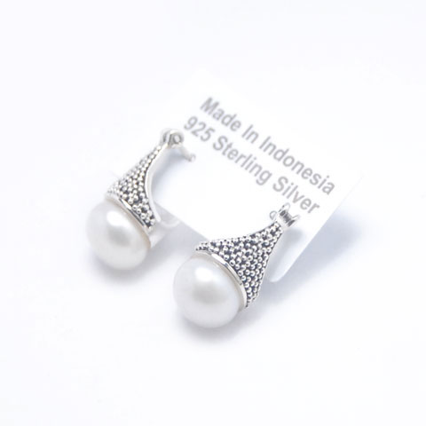 bali silver pearl earring
