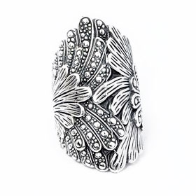 Silver jewelry ring unique design